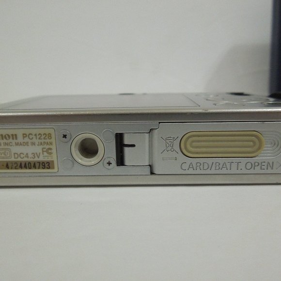 Canon PowerShot SD1000 7.1MP Digital Elph Camera with 3x Optical Zoom - Picture 5 of 8